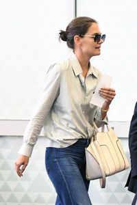 katie-holmes-at-jfk-airport-in-ny-07-24-2017-1.jpg