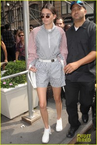 kendall-jenner-and-scott-disick-team-up-for-panorama-music-festival-01.jpg