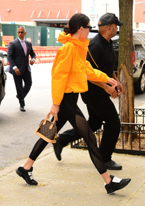 kendall-jenner-going-to-the-gym-in-nyc-72717-12.jpg