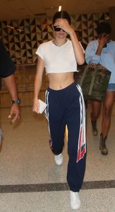 kendall-jenner-in-crop-top-at-lax-airport-in-la-07-13-2017-3.jpg