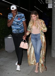 khloe-kardashian-and-tristan-thompson-boa-restaurant-in-hollywood-07-14-2017-2.jpg