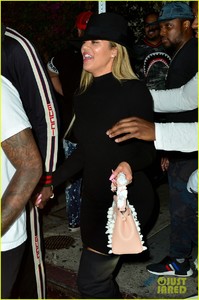 khloe-kardashian-tristan-thompson-date-night-02.jpg