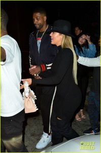 khloe-kardashian-tristan-thompson-date-night-16.jpg