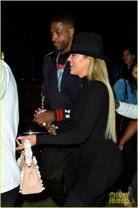 khloe-kardashian-tristan-thompson-date-night-19.jpg