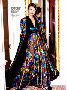 lafemmemagazineeditorialhollyparker7-1746064.thumb.jpg.838e439f2d980063b3f89f42fefd9ccb.jpg