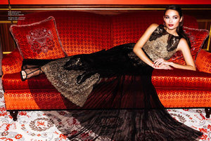 lafemmemagazineeditorialhollyparker8-1746065.thumb.jpg.775c20a3e0a089cec42f5f5a646a42fe.jpg