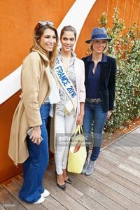 laury-thilleman-miss-france-2016-iris-mittenaere-and-sylvie-tellier-picture-id538297648.jpg