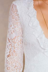 lioness_kissing_in_the_dark_lace_dress_1309-000033-0001-45.jpg