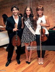mandolin-player-avi-avital-miss-usa-olivia-culpo-and-violinist-nicola-picture-id146570816.jpg