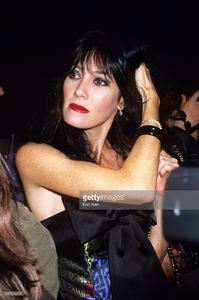 mareva-galanter-attends-the-jeancharles-de-castelbajac-paris-fashion-picture-id106904628.thumb.jpg.2073a976e0ecfa6961b59fd3b8b3134e.jpg