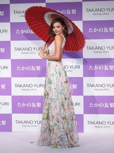 miranda-kerr-at-takano-yuri-beauty-clinic-promotion-in-tokyo-07-11-2017_2.thumb.jpg.e09ec06e92d7f9bf0355aeb427449335.jpg