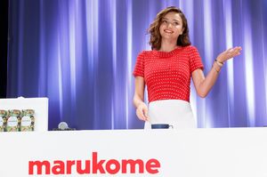 miranda-kerr-promotes-marukome-products-in-tokyo-japan-07-10-2017-8.thumb.jpg.4ea22885d72c9adb2dc3b7fb4a24028f.jpg