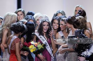 miss-rhode-island-usa-olivia-culpo-is-greeted-by-contestants-after-picture-id145702256.jpg