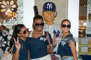 miss-teen-usa-2012-logan-west-miss-universe-2011-leila-lopes-and-miss-picture-id149600429.jpg