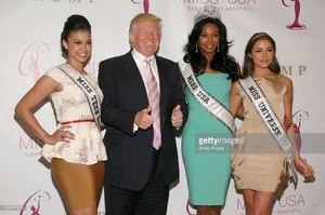miss-teen-usa-logan-west-donald-trump-miss-usa-nana-meriwether-and-picture-id159177872.jpg