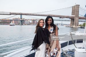 miss-universe-2012-olivia-culpo-and-miss-usa-2012-nana-meriwether-picture-id168394615.jpg