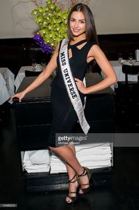 miss-universe-2012-olivia-culpo-attends-an-auction-dinner-for-sandy-picture-id164850224.jpg