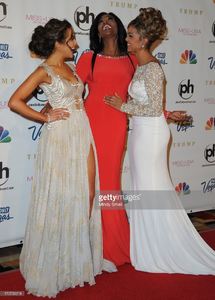 miss-universe-2012-olivia-culpo-miss-usa-2012-nana-meriwether-and-picture-id170733218.jpg