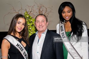 miss-universe-2012-olivia-culpo-philippe-chow-restaurant-principal-picture-id164850191.jpg