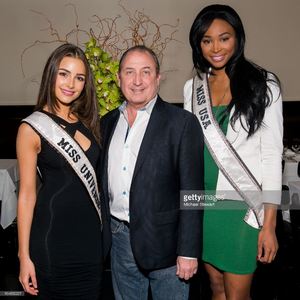 miss-universe-2012-olivia-culpo-philippe-chow-restaurant-principal-picture-id164850227.jpg