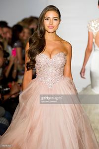 miss-universe-2012-olivia-culpo-walks-the-runway-during-the-evening-picture-id180180105.jpg