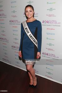 miss-universe-olivia-culpo-attends-the-global-mom-relay-public-at-picture-id166318310.jpg