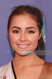 miss-universe-olivia-culpo-attends-the-screening-of-battle-of-amfar-picture-id167373155.jpg