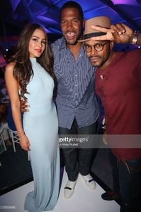 miss-universe-olivia-culpo-michael-strahan-and-maxwell-attend-the-picture-id174594996.thumb.jpg.e37d599ffb211abe6b7026f92a48f048.jpg