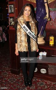 miss-universe-olivia-culpo-visits-buca-di-beppo-times-square-on-april-picture-id166556738.jpg