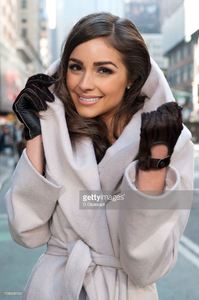 miss-universe-olivia-culpo-visits-extra-in-times-square-on-january-3-picture-id158908169.jpg