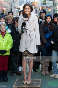 miss-universe-olivia-culpo-visits-extra-in-times-square-on-january-3-picture-id158908200.jpg
