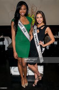miss-usa-2012-nana-meriwether-and-miss-universe-2012-olivia-culpo-an-picture-id164850185.jpg