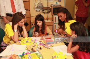 miss-usa-2012-olivia-culpo-and-miss-universe-2011-leila-lopes-visit-picture-id150035237.jpg