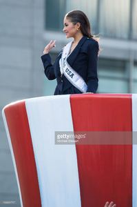 miss-usa-2012-olivia-culpo-attends-the-86th-annual-macys-thanksgiving-picture-id156831717.jpg