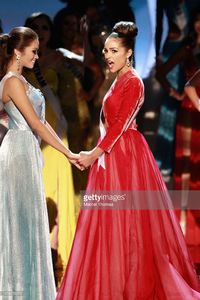miss-usa-2012-olivia-culpo-r-reacts-as-she-is-named-the-2012-miss-picture-id158579073.jpg