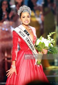miss-usa-2012-olivia-culpo-reacts-after-being-named-the-2012-miss-picture-id158581274.jpg