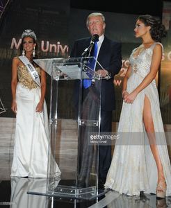miss-usa-2013-erin-brady-donald-trump-and-miss-universe-2012-olivia-picture-id170733763.jpg