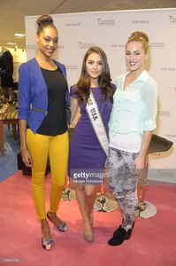 miss-usa-olivia-culpo-and-chinese-laundry-models-attend-chinese-and-picture-id156025202.jpg
