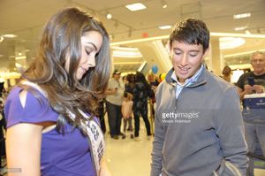 miss-usa-olivia-culpo-and-greg-harrison-attend-chinese-laundry-and-picture-id156025220.jpg