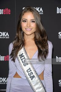 miss-usa-olivia-culpo-attends-the-bachelorette-new-york-premiere-at-picture-id151244537.jpg