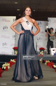 miss-usa-olivia-culpo-walks-the-runway-as-part-of-the-2012-miss-picture-id157843338.jpg