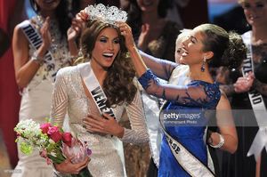 miss-venezuela-gabriela-isler-reacts-as-she-is-crowned-2013-miss-picture-id187486214.jpg