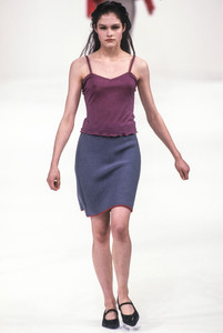 miu-miu-fw-1997-5.thumb.JPEG.4d09145c4c69bff13ac3a113d8e5e330.JPEG