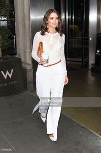 model-olivia-culpo-attends-the-2015-simply-stylist-fashion-and-beauty-picture-id494262038.jpg