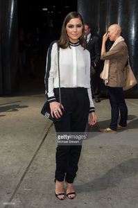 model-olivia-culpo-is-seen-in-the-garment-district-on-september-13-picture-id488141148.jpg