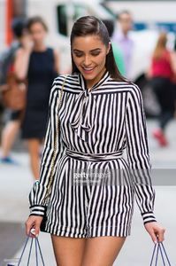 model-olivia-culpo-seen-wearing-a-philosophy-dress-stuart-weitzman-picture-id604665388.jpg