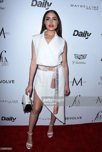 modelactress-olivia-culpo-attends-the-daily-front-row-fashion-los-picture-id516771312.jpg