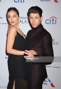 musician-nick-jonas-and-actressmodel-olivia-culpo-attend-the-music-picture-id464345396.jpg
