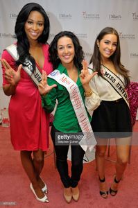 nana-meriwetheamelia-gandara-and-olivia-culpo-attends-the-chinese-picture-id167106715.jpg