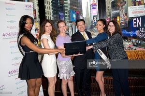 nana-meriwether-miss-usa-2012-lynda-lopez-sharon-dagostino-yoshi-picture-id166313443.jpg